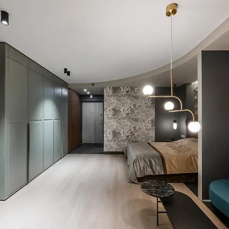Square Center Apartment